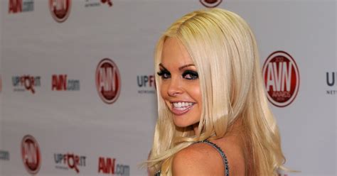 who is the hottest porn star|Call ‘Em the Dirty Dozen: The 12 Most Popular Stars in Adult。